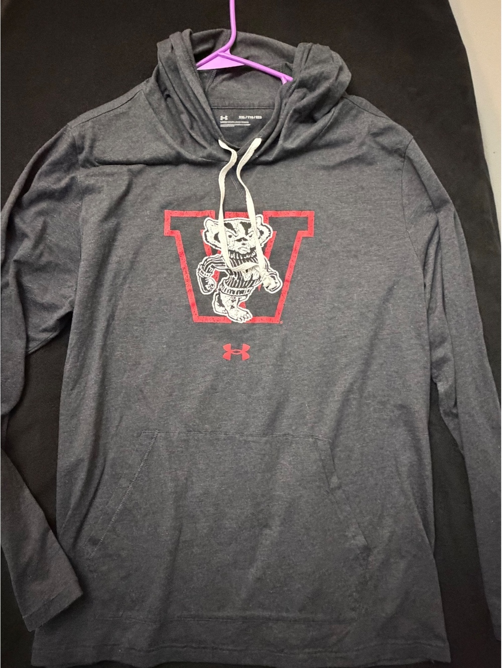 Under Armour Loose Fit Hoodie with Wisconsin Badgers Logo XXL